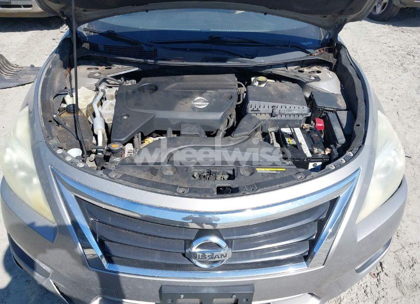 Photo 10 of 2015 Nissan Altima 2.5/2.5 S/2.5 SL/2.5 SV (VIN 1N4AL3AP4FN320951)