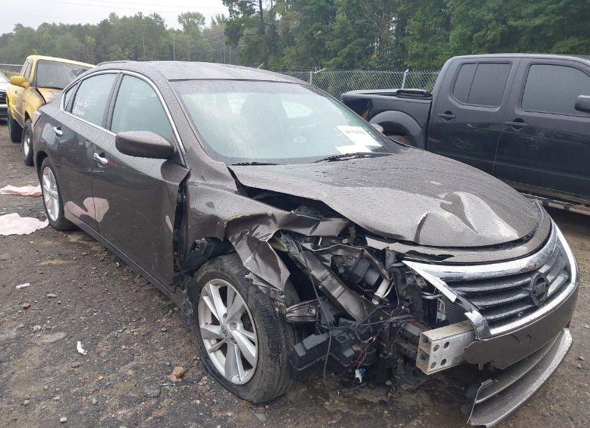 2015 Nissan Altima (VIN 1N4AL3AP4FN321291) main photo