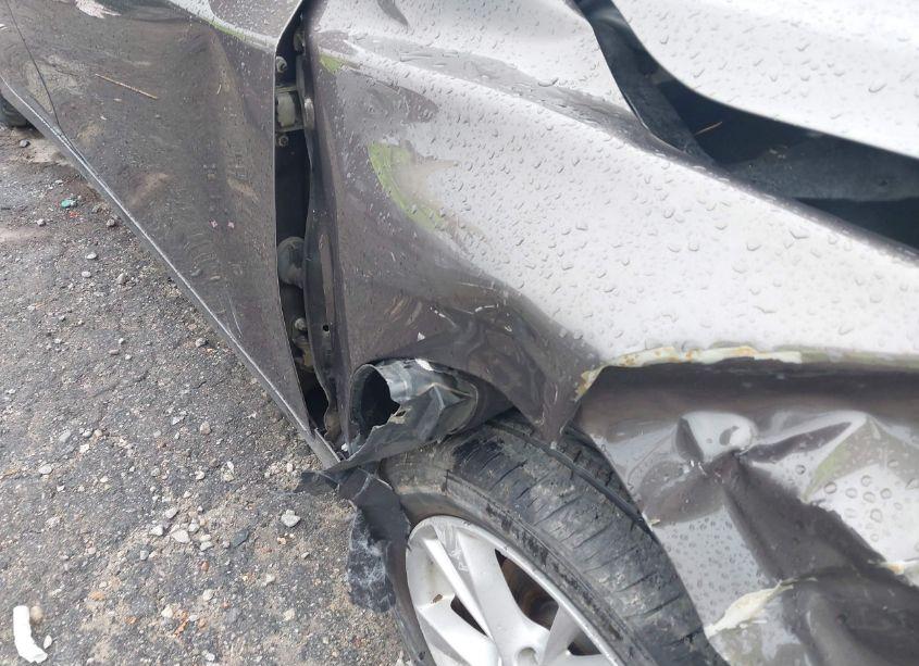 Photo 13 of 2015 Nissan Altima (VIN 1N4AL3AP4FN321291)