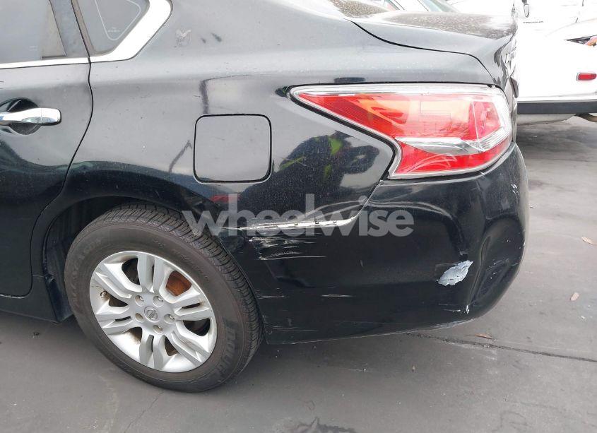 Photo 13 of 2015 Nissan Altima 2.5/2.5 S/2.5 SL/2.5 SV (VIN 1N4AL3AP4FN322084)