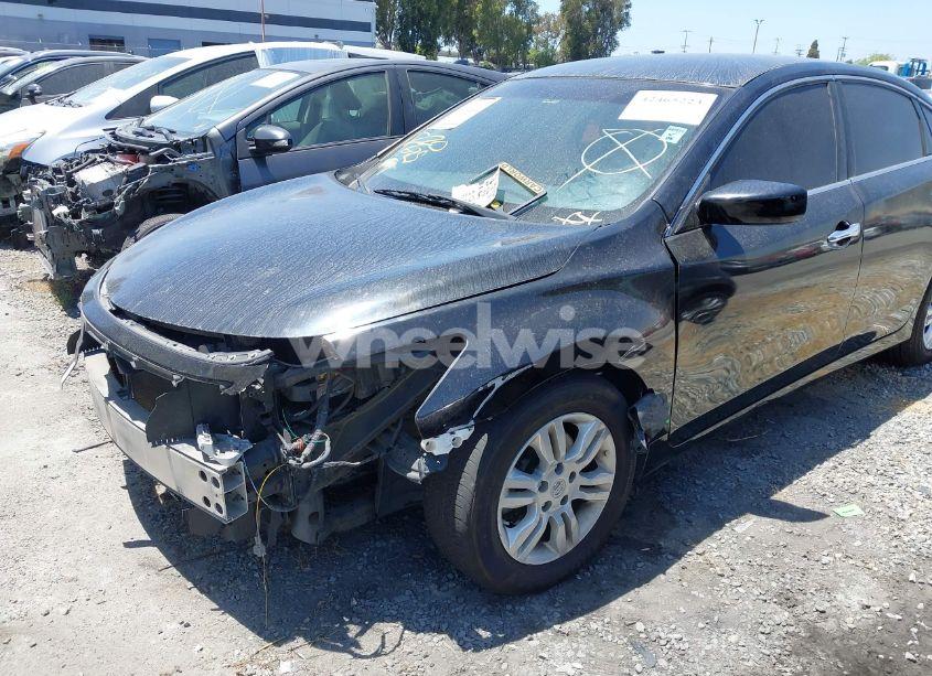 Photo 2 of 2015 Nissan Altima 2.5/2.5 S/2.5 SL/2.5 SV (VIN 1N4AL3AP4FN322084)