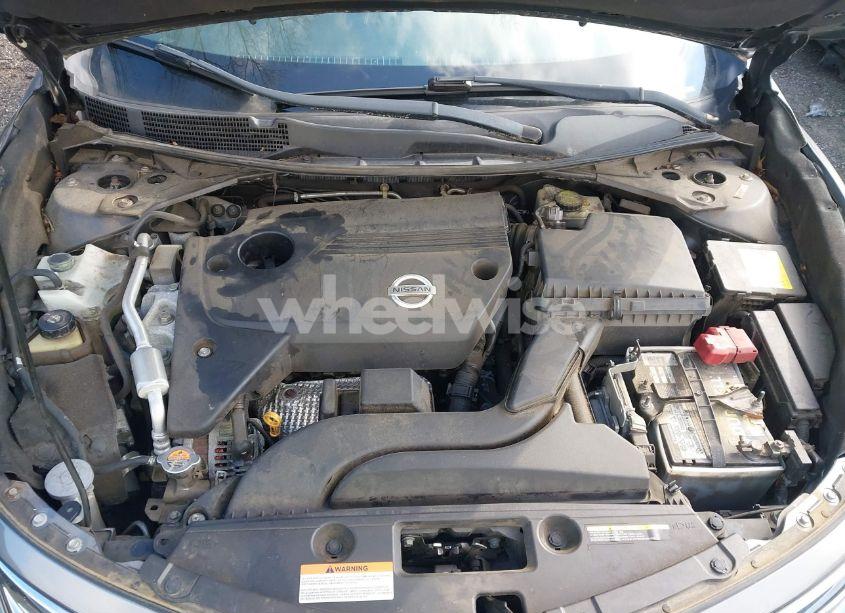 Photo 10 of 2015 Nissan Altima 2.5/2.5 S/2.5 SL/2.5 SV (VIN 1N4AL3AP4FN324112)