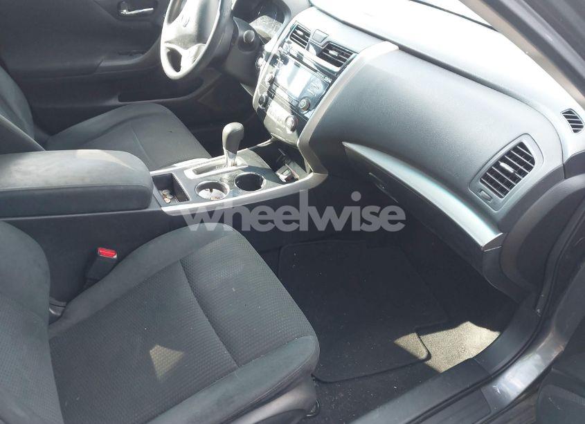 Photo 5 of 2015 Nissan Altima 2.5/2.5 S/2.5 SL/2.5 SV (VIN 1N4AL3AP4FN324112)