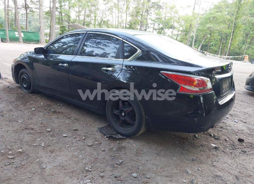 Photo 3 of 2015 Nissan Altima 2.5 S (VIN 1N4AL3AP4FN332341)