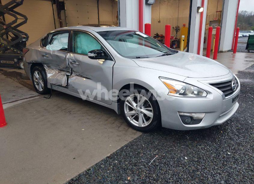 2015 Nissan Altima 2.5 SL (VIN 1N4AL3AP4FN341539) main photo