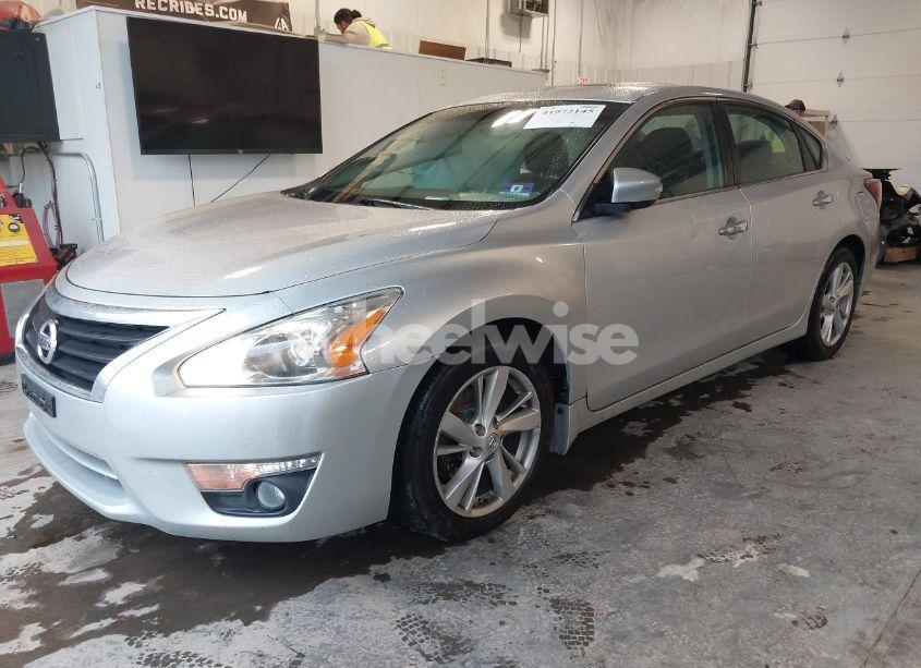 Photo 2 of 2015 Nissan Altima 2.5 SL (VIN 1N4AL3AP4FN341539)