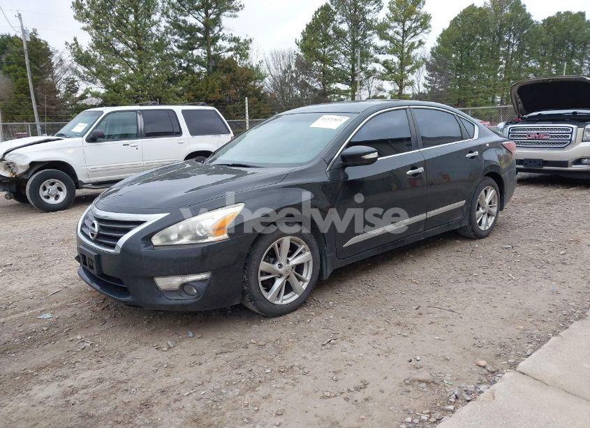 Photo 2 of 2015 Nissan Altima 2.5 SL (VIN 1N4AL3AP4FN344943)
