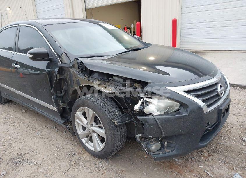 Photo 6 of 2015 Nissan Altima 2.5 SL (VIN 1N4AL3AP4FN344943)