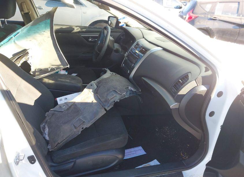 Photo 5 of 2015 Nissan Altima 2.5 S (VIN 1N4AL3AP4FN349849)