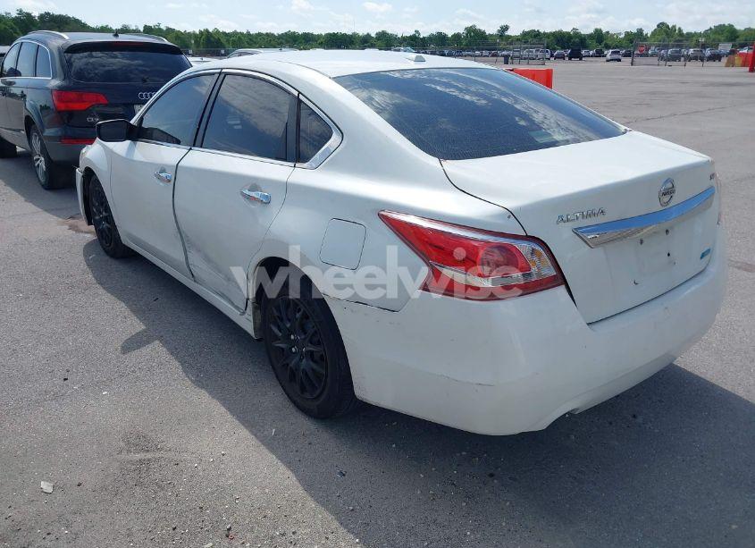 Photo 3 of 2015 Nissan Altima 2.5/2.5 S/2.5 SL/2.5 SV (VIN 1N4AL3AP4FN364254)