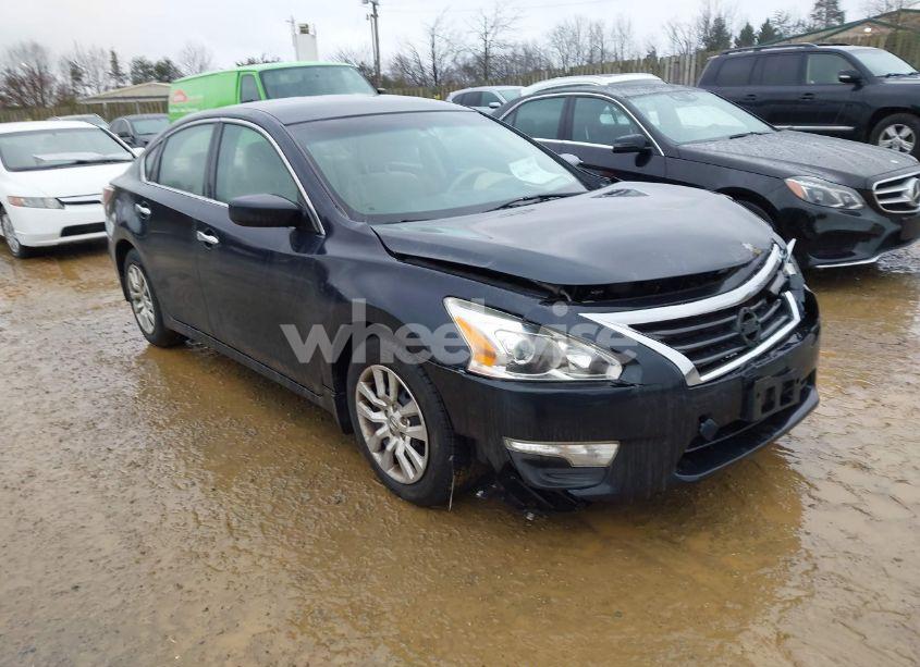 2015 Nissan Altima 2.5 S (VIN 1N4AL3AP4FN376582) main photo
