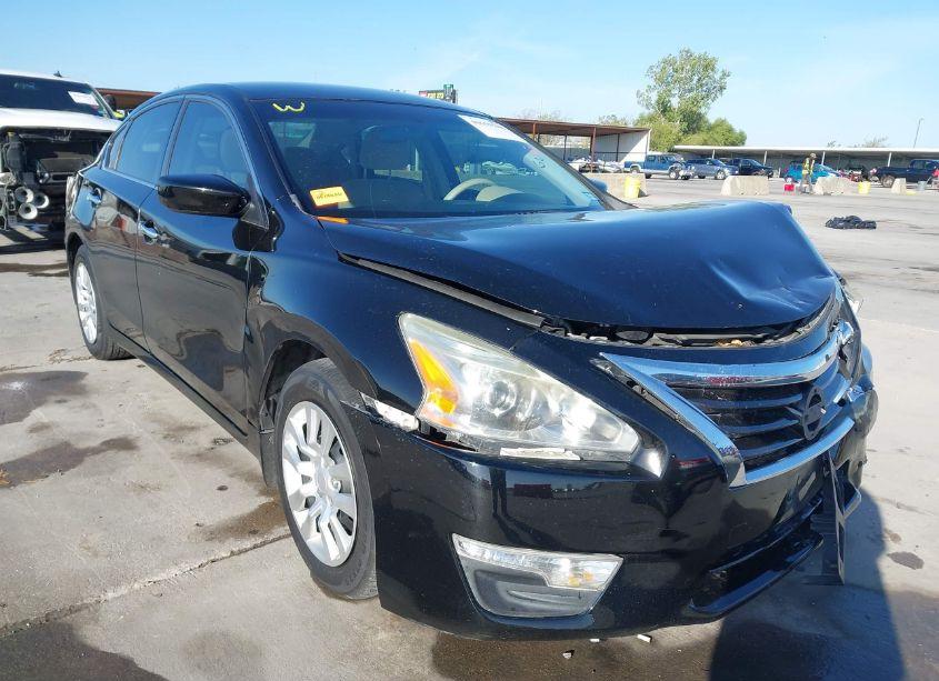 2015 Nissan Altima 2.5 S (VIN 1N4AL3AP4FN384424) main photo
