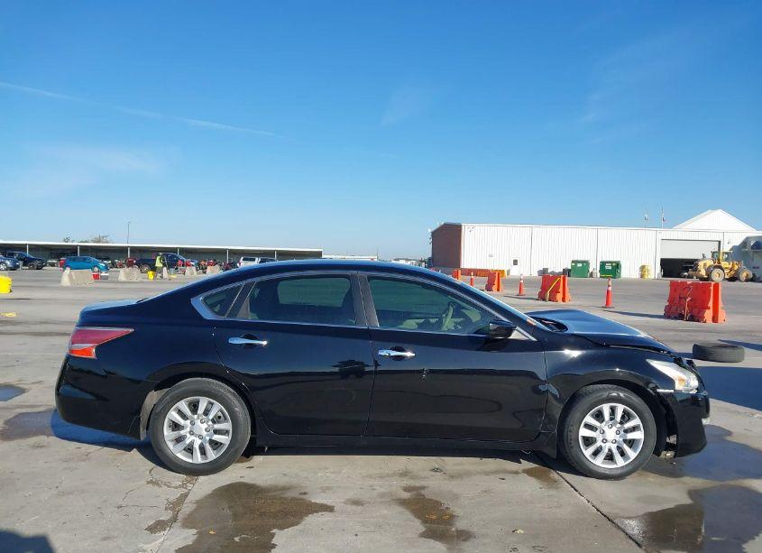 Photo 13 of 2015 Nissan Altima 2.5 S (VIN 1N4AL3AP4FN384424)