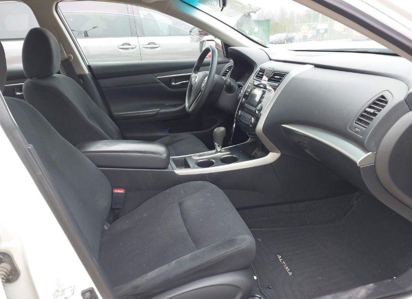 Photo 5 of 2015 Nissan Altima 2.5 S (VIN 1N4AL3AP4FN392720)