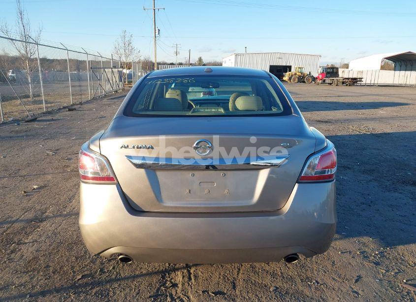 Photo 16 of 2015 Nissan Altima 2.5 SL (VIN 1N4AL3AP4FN402288)