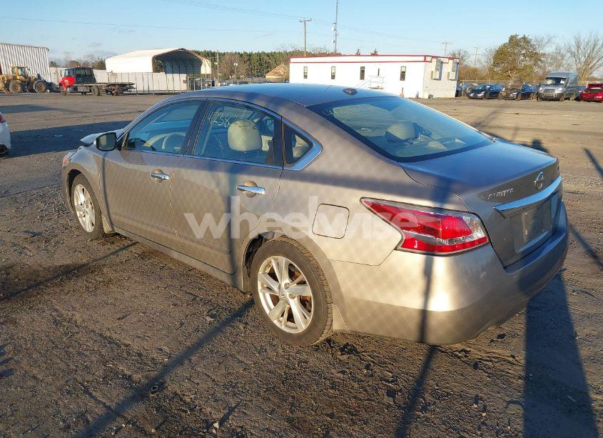 Photo 3 of 2015 Nissan Altima 2.5 SL (VIN 1N4AL3AP4FN402288)