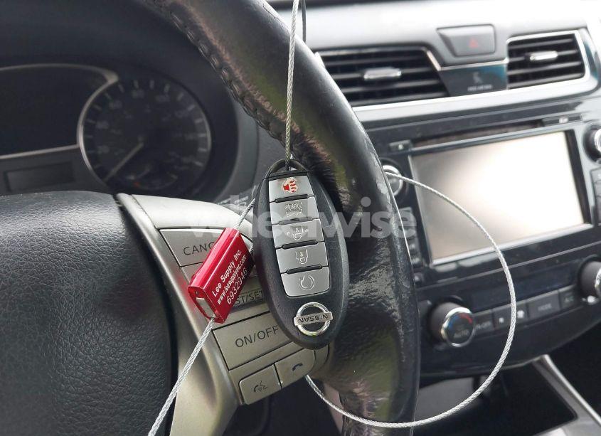 Photo 11 of 2015 Nissan Altima 2.5 SL (VIN 1N4AL3AP4FN863927)