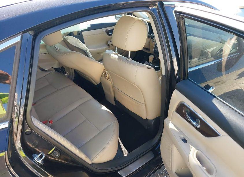 Photo 8 of 2015 Nissan Altima 2.5 SL (VIN 1N4AL3AP4FN880999)