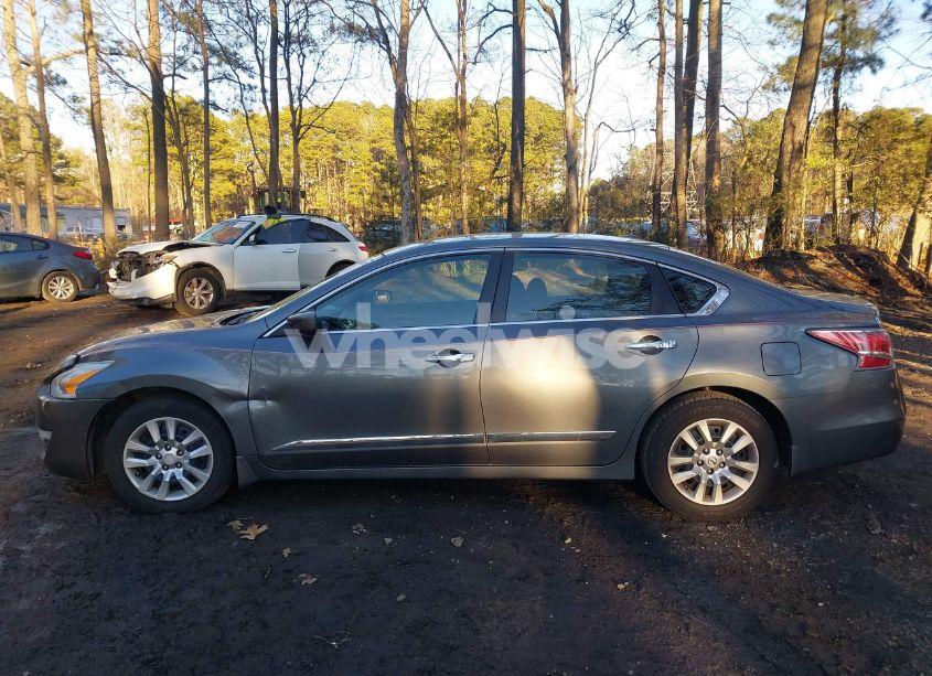 Photo 14 of 2015 Nissan Altima 2.5 S (VIN 1N4AL3AP4FN881165)