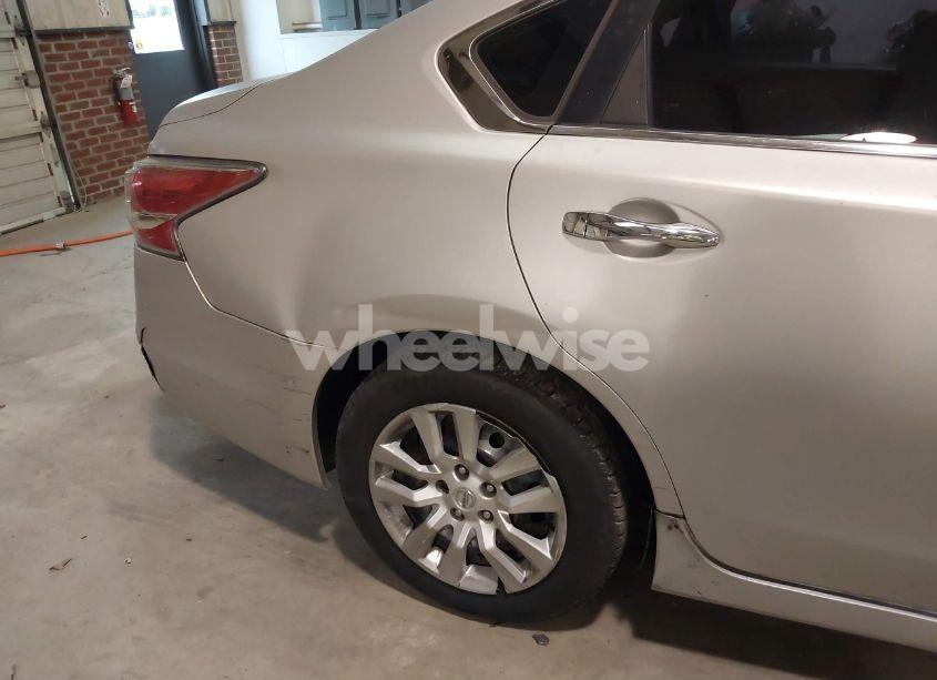 Photo 12 of 2015 Nissan Altima 2.5/2.5 S/2.5 SL/2.5 SV (VIN 1N4AL3AP4FN881196)