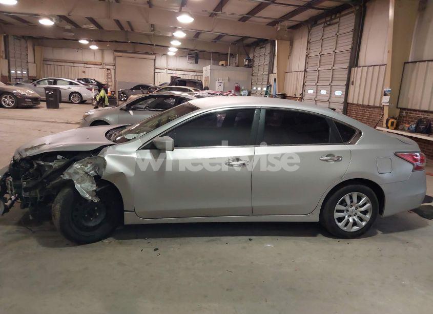 Photo 15 of 2015 Nissan Altima 2.5/2.5 S/2.5 SL/2.5 SV (VIN 1N4AL3AP4FN881196)