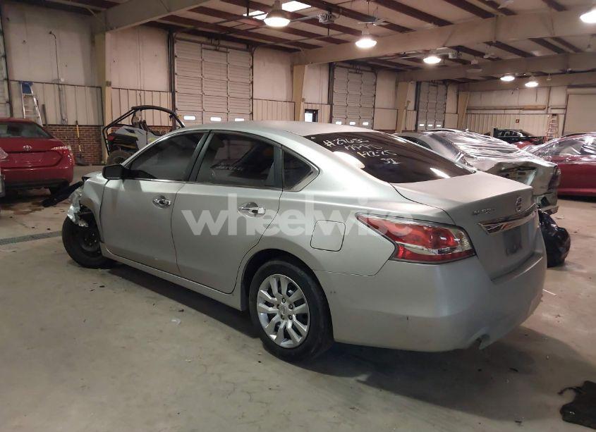Photo 3 of 2015 Nissan Altima 2.5/2.5 S/2.5 SL/2.5 SV (VIN 1N4AL3AP4FN881196)