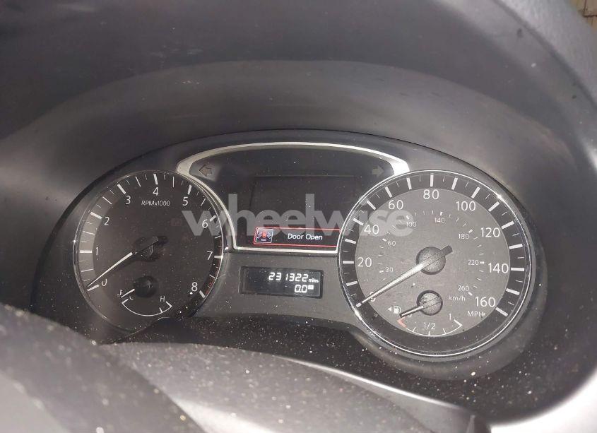 Photo 7 of 2015 Nissan Altima 2.5/2.5 S/2.5 SL/2.5 SV (VIN 1N4AL3AP4FN881196)