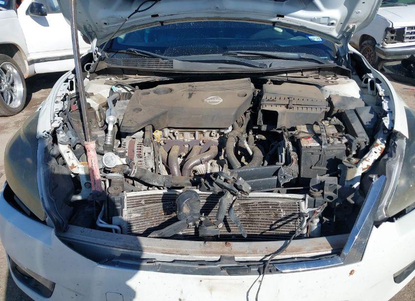 Photo 10 of 2015 Nissan Altima 2.5 SL (VIN 1N4AL3AP4FN885183)