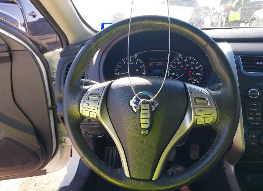 Photo 11 of 2015 Nissan Altima 2.5 SL (VIN 1N4AL3AP4FN885183)