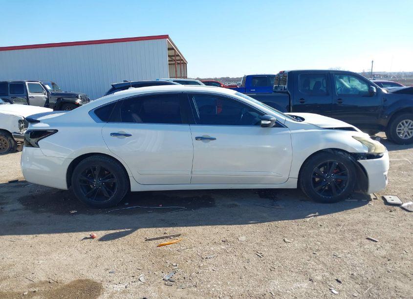 Photo 14 of 2015 Nissan Altima 2.5 SL (VIN 1N4AL3AP4FN885183)