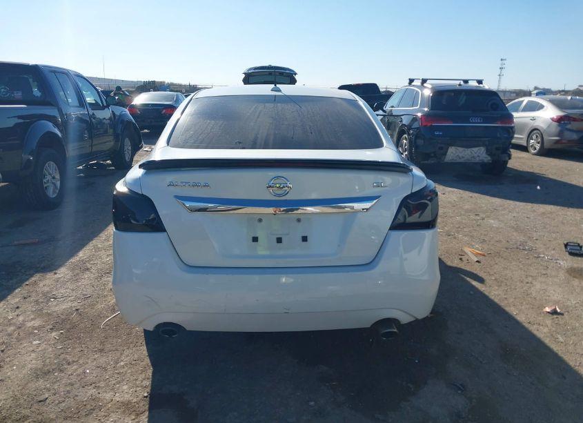 Photo 17 of 2015 Nissan Altima 2.5 SL (VIN 1N4AL3AP4FN885183)