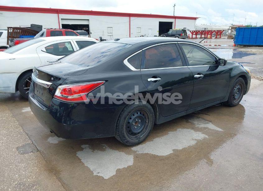 Photo 4 of 2015 Nissan Altima 2.5/2.5 S/2.5 SL/2.5 SV (VIN 1N4AL3AP4FN887273)