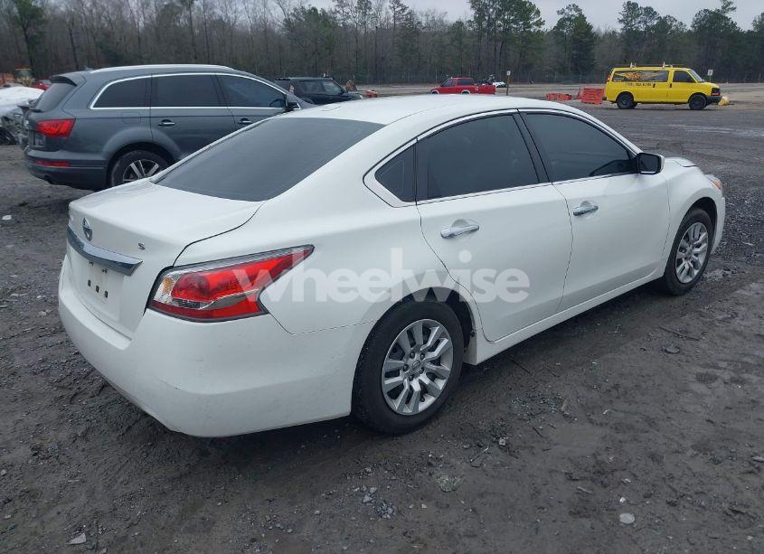 Photo 4 of 2015 Nissan Altima 2.5/2.5 S/2.5 SL/2.5 SV (VIN 1N4AL3AP4FN891632)