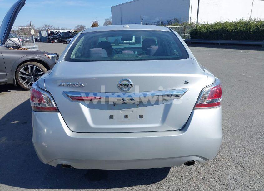 Photo 17 of 2015 Nissan Altima 2.5/2.5 S/2.5 SL/2.5 SV (VIN 1N4AL3AP4FN900698)
