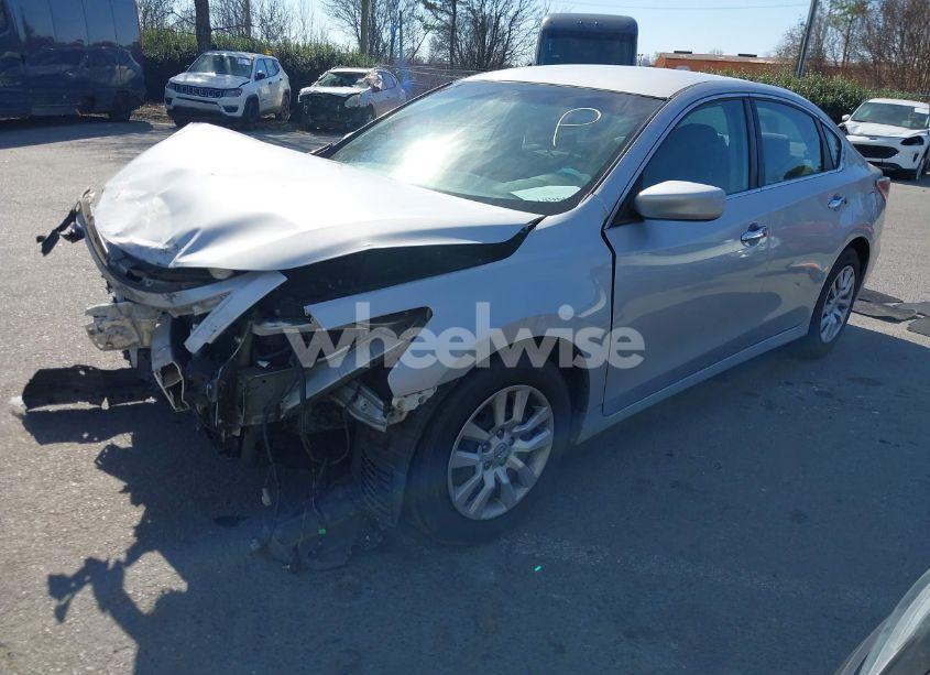 Photo 2 of 2015 Nissan Altima 2.5/2.5 S/2.5 SL/2.5 SV (VIN 1N4AL3AP4FN900698)