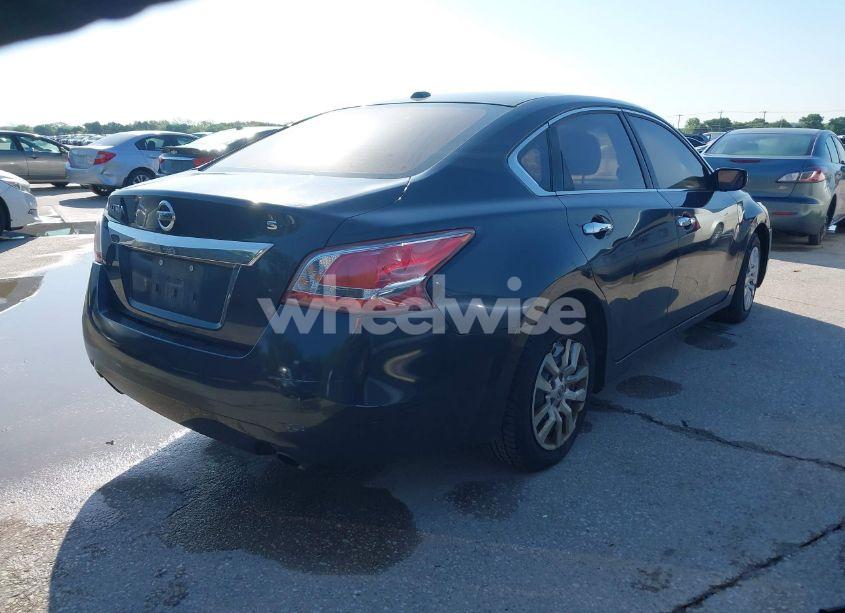 Photo 4 of 2015 Nissan Altima 2.5/2.5 S/2.5 SL/2.5 SV (VIN 1N4AL3AP4FN903293)