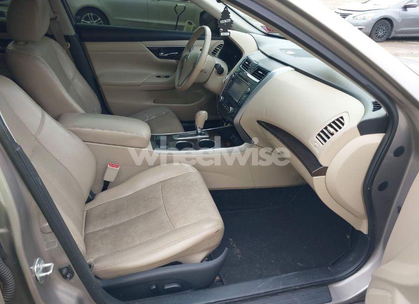 Photo 5 of 2015 Nissan Altima 2.5 SL (VIN 1N4AL3AP4FN906663)