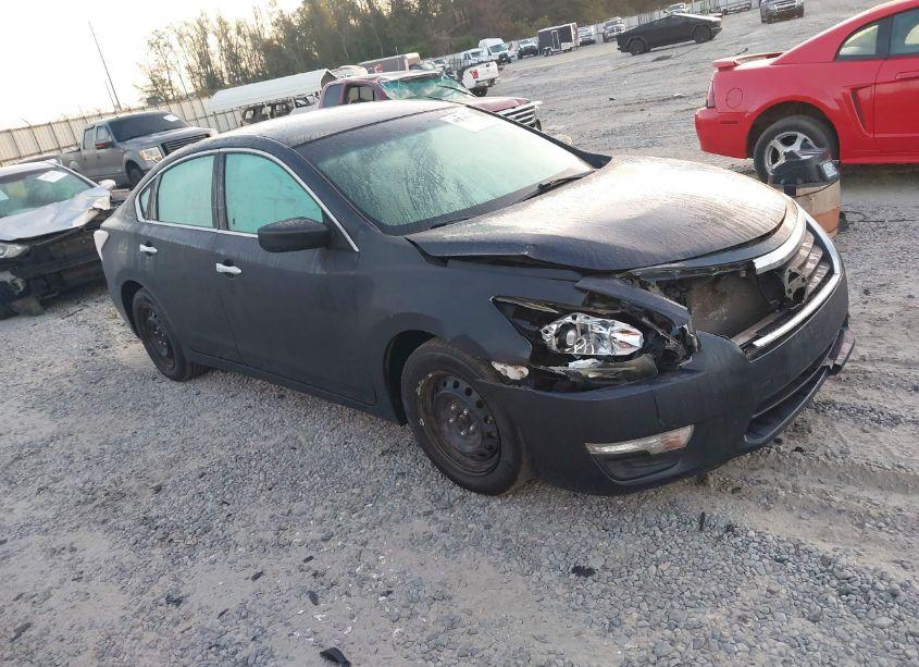 2015 Nissan Altima 2.5 S (VIN 1N4AL3AP4FN922345) main photo