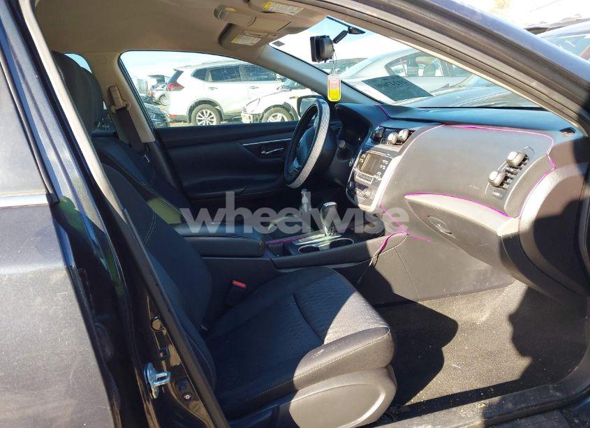 Photo 5 of 2016 Nissan Altima 2.5 SV (VIN 1N4AL3AP4GC133433)