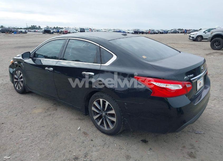 Photo 3 of 2016 Nissan Altima 2.5 SL (VIN 1N4AL3AP4GC140527)