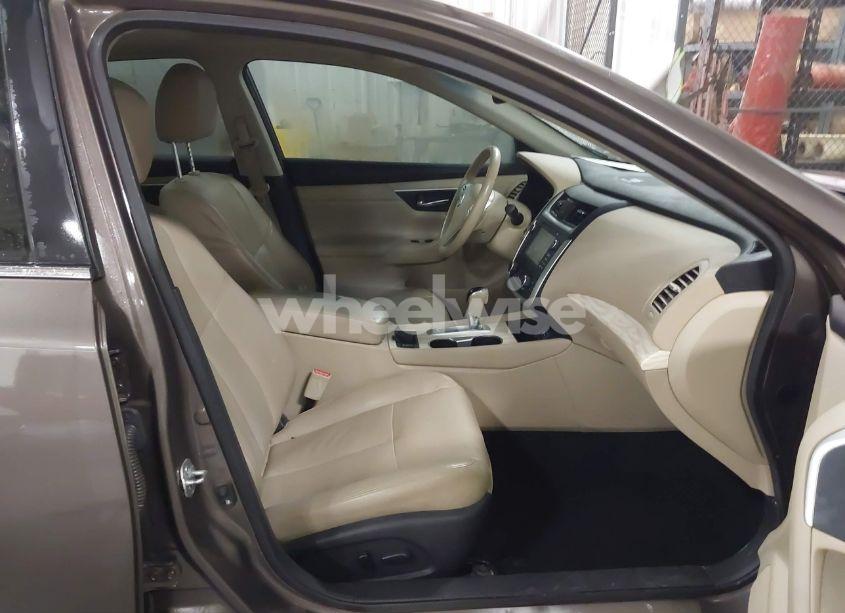 Photo 5 of 2016 Nissan Altima 2.5 SL (VIN 1N4AL3AP4GC145811)