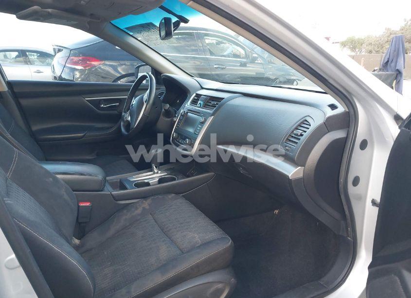 Photo 5 of 2016 Nissan Altima 2.5 SV (VIN 1N4AL3AP4GC150376)