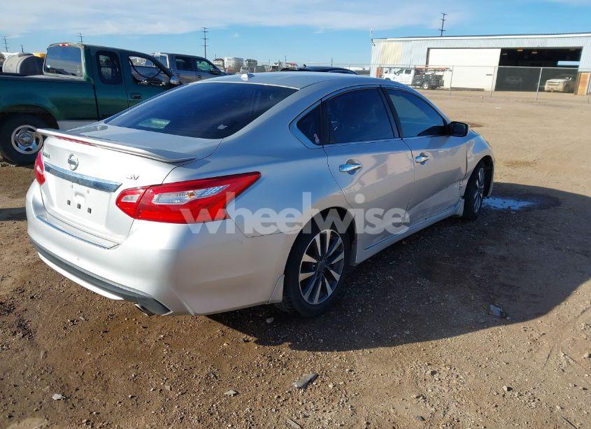 Photo 4 of 2016 Nissan Altima 2.5 SV (VIN 1N4AL3AP4GC155898)