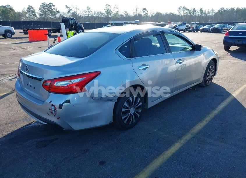 Photo 4 of 2016 Nissan Altima 2.5/2.5 S/2.5 SL/2.5 SR/2.5 SV (VIN 1N4AL3AP4GC156906)