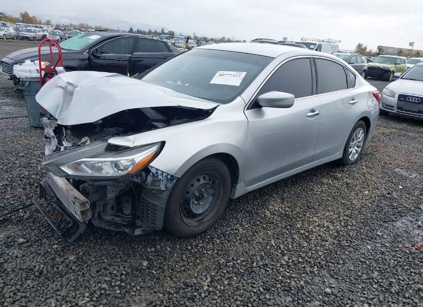 Photo 2 of 2016 Nissan Altima 2.5/2.5 S/2.5 SL/2.5 SR/2.5 SV (VIN 1N4AL3AP4GC168571)