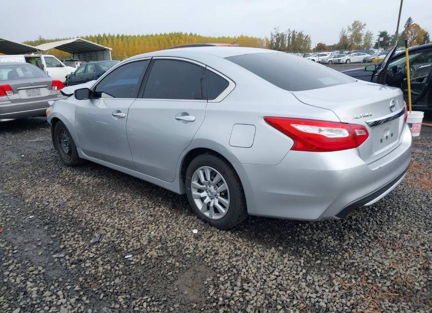 Photo 3 of 2016 Nissan Altima 2.5/2.5 S/2.5 SL/2.5 SR/2.5 SV (VIN 1N4AL3AP4GC168571)