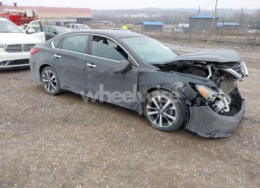 2016 Nissan Altima 2.5 SR (VIN 1N4AL3AP4GC170224) main photo