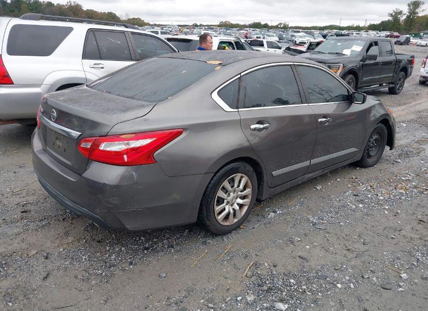 Photo 4 of 2016 Nissan Altima 2.5/2.5 S/2.5 SL/2.5 SR/2.5 SV (VIN 1N4AL3AP4GC177674)