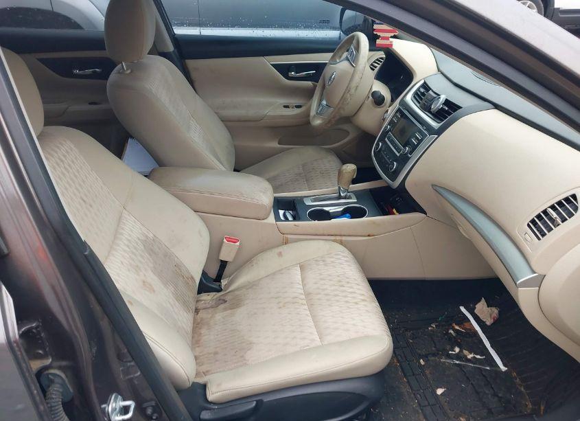 Photo 5 of 2016 Nissan Altima 2.5/2.5 S/2.5 SL/2.5 SR/2.5 SV (VIN 1N4AL3AP4GC177674)