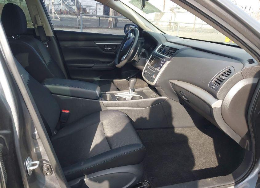 Photo 5 of 2016 Nissan Altima 2.5 SR (VIN 1N4AL3AP4GC188724)